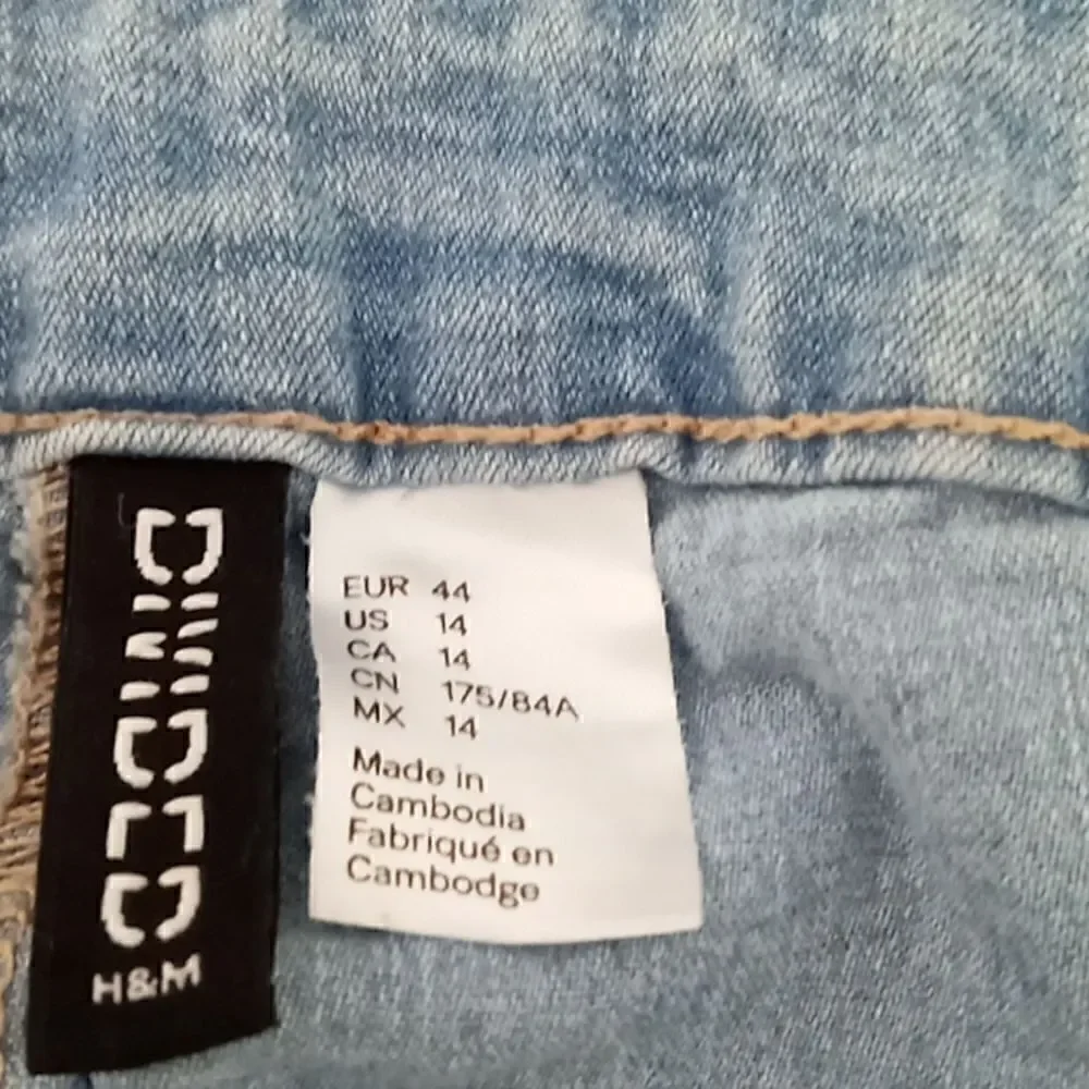 H&M light blue skinny jeans size 14